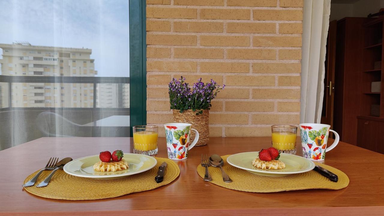 Veremar Honey Apartment Бенидорм Екстериор снимка